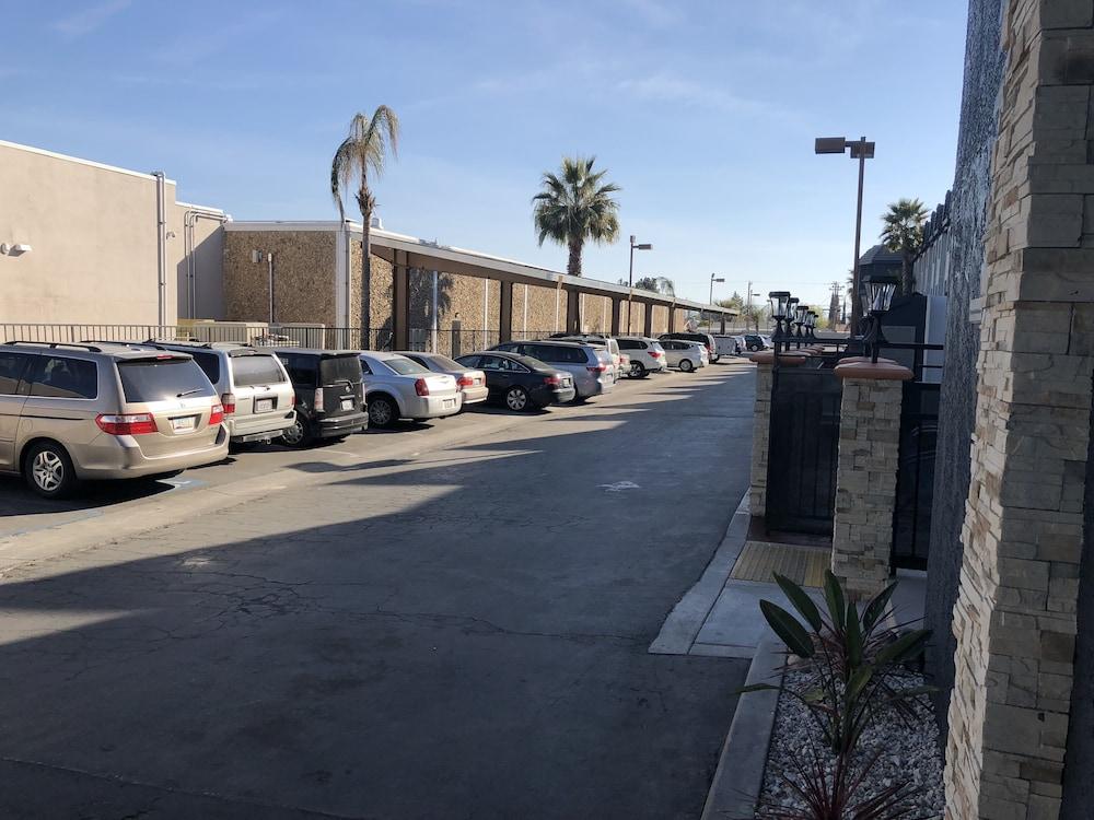 Country Inn & Suites By Radisson, Bakersfield, Ca Dış mekan fotoğraf